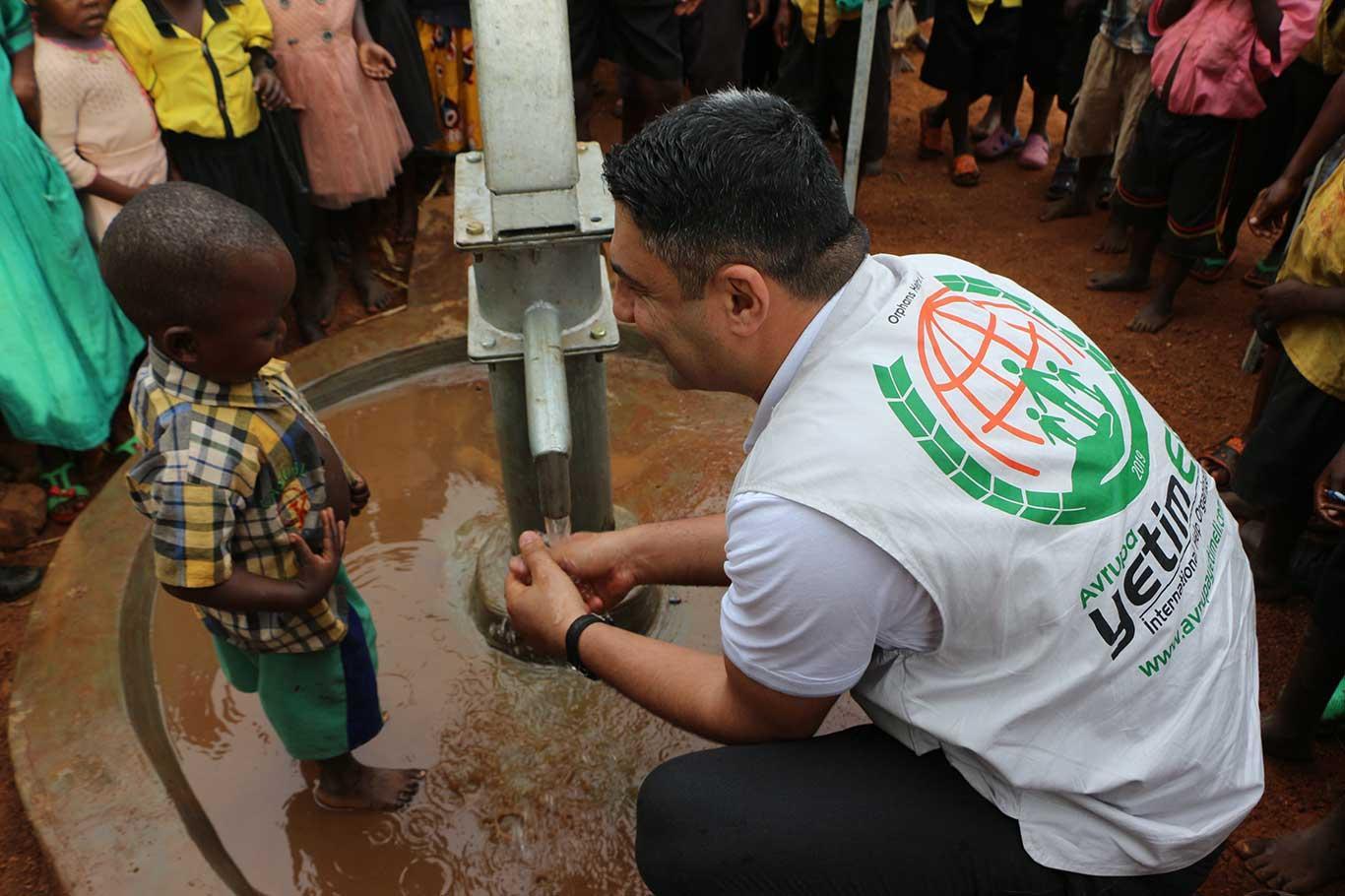 European Yetim Eli inaugurates fresh water wells in Uganda